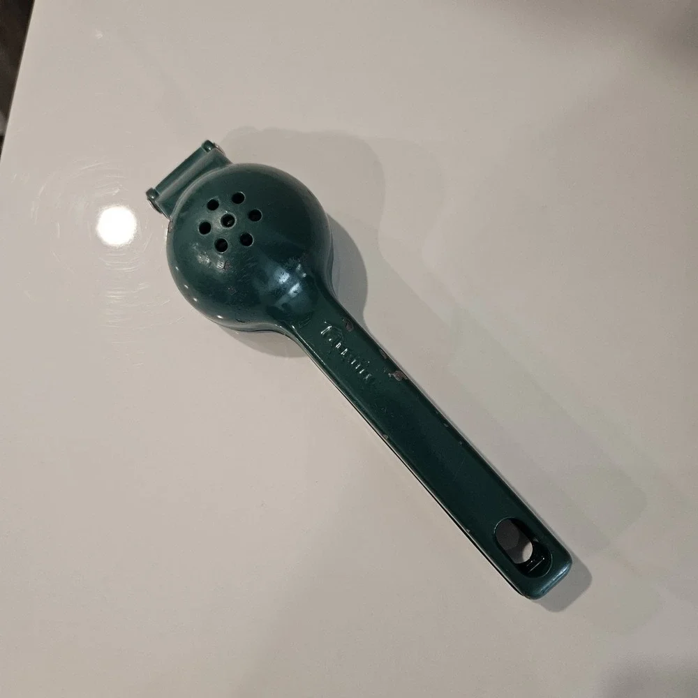 Vintage Dark Green Metaltex Lemon And Lime Squeezer